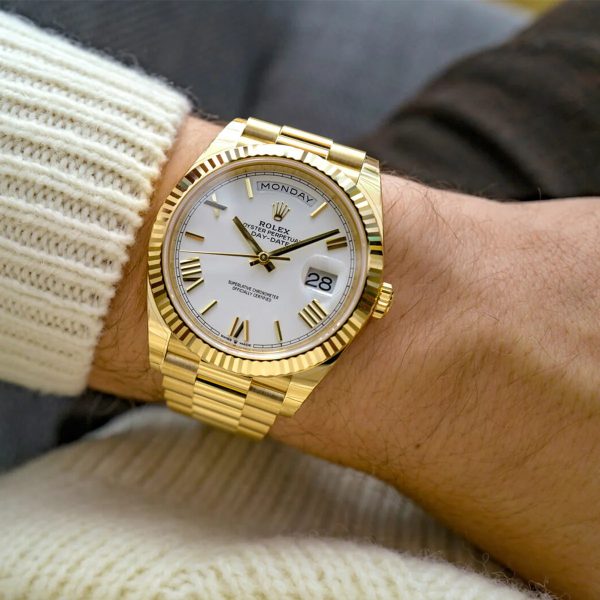 DAY-DATE 40MM President 18K Yellow Gold Silver Roman Dial - Image 15