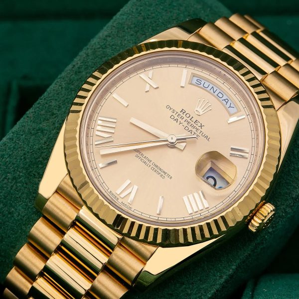 DAY-DATE 40MM President 18K Yellow Gold Silver Roman Dial - Image 12