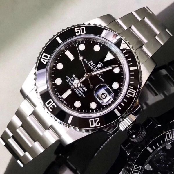 Perpetual Submariner 116610lv Series - Image 9