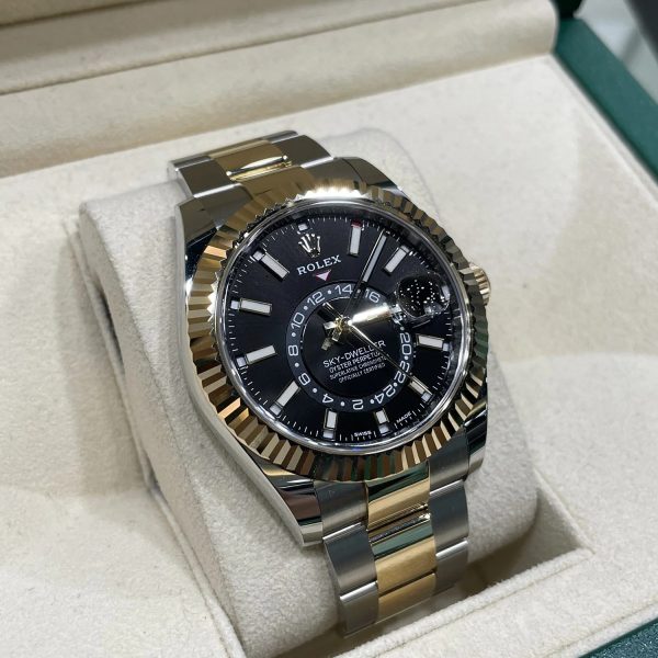 Sky-Dweller Black Dial Two-Tone 42mm 326933-0005 - Image 4